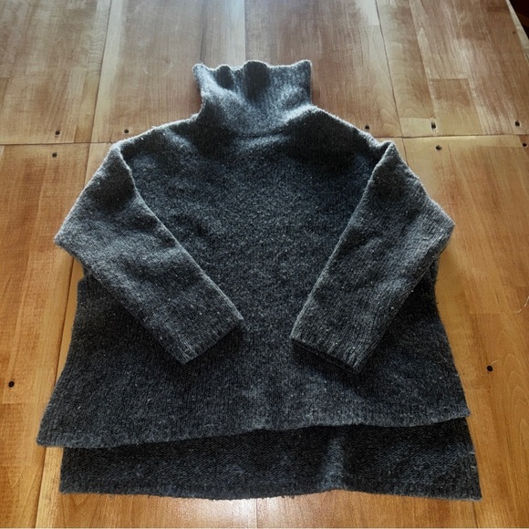 Merry & Marry Dark Gray Wool Turtleneck Sweater - Picture 1 of 3